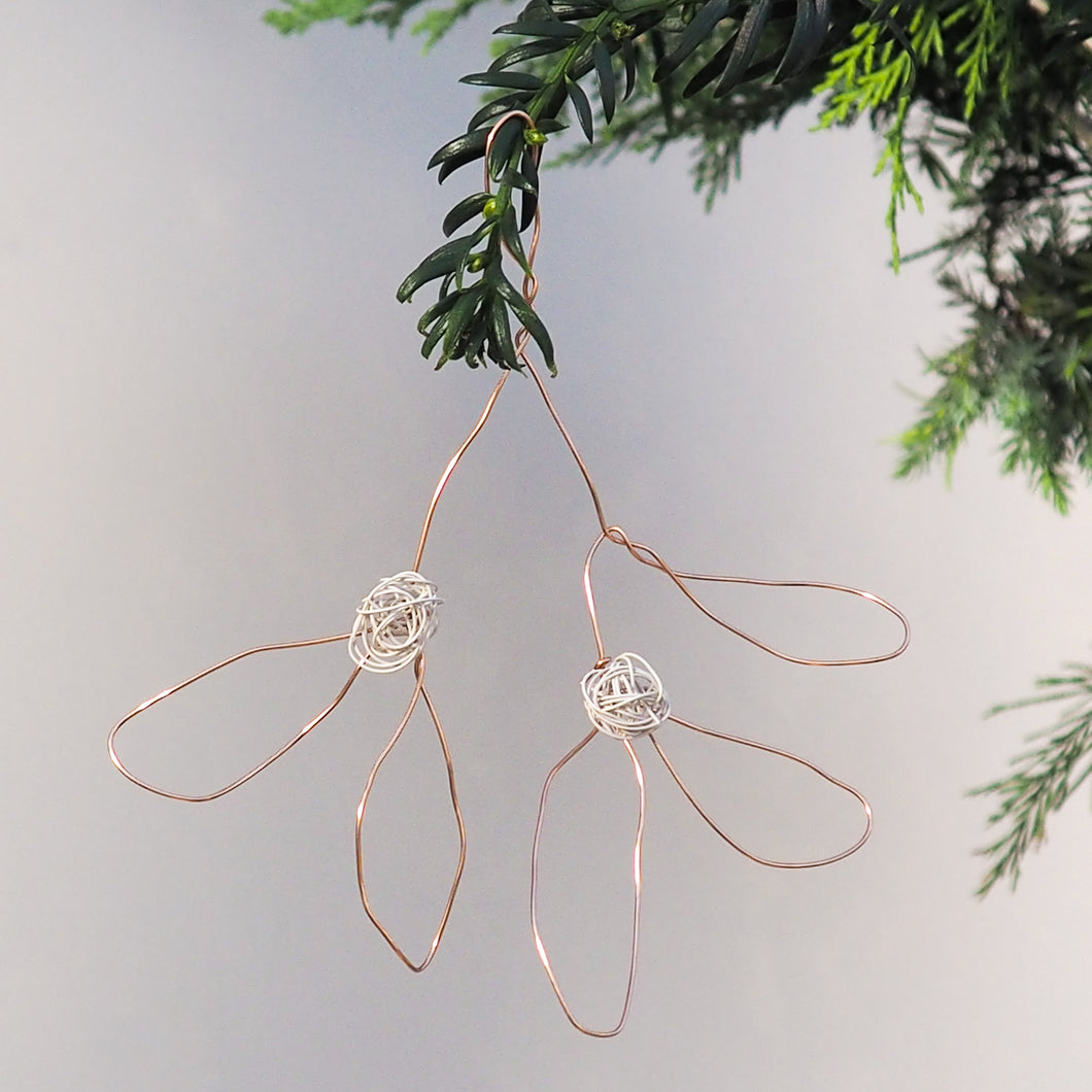 Copper Wire Mistletoe Decoration