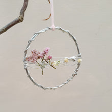 Load image into Gallery viewer, Mini Silver Wire Wreath
