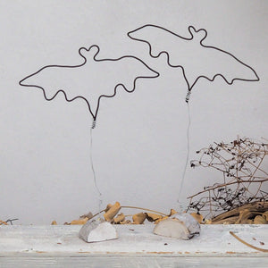 Free-standng Wire Halloween Bat
